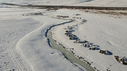 Van'da akarsuların yüzeyi dondu