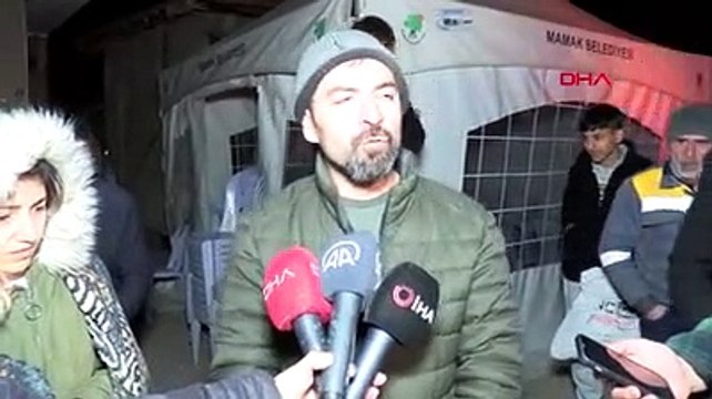 İstinat duvarı çöktü, 19 daire tahliye edildi