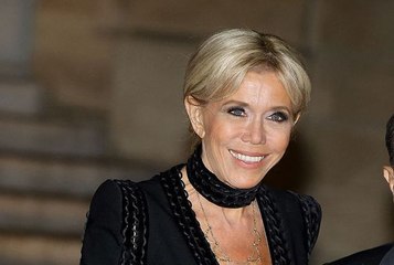 Brigitte Macron : cette « robe noire courte » qui a fait parler… Voici les vêtements qu’elle ne peut plus porter depuis qu’elle est Première dame