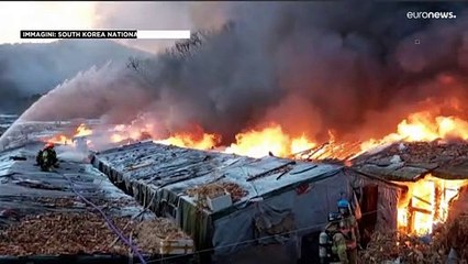 Download Video: Corea del Sud, 500 persone in fuga dalle case a causa di un incendio