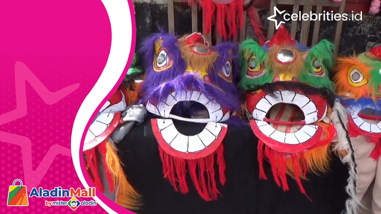 Kreatif dan Unik, Begini Cara Kakek 75 Tahun Membuat Barongsai dari Limbah Kertas