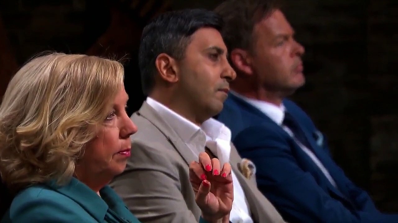 Dragons' Den - Se16 - Ep11 - Christmas Special HD Watch