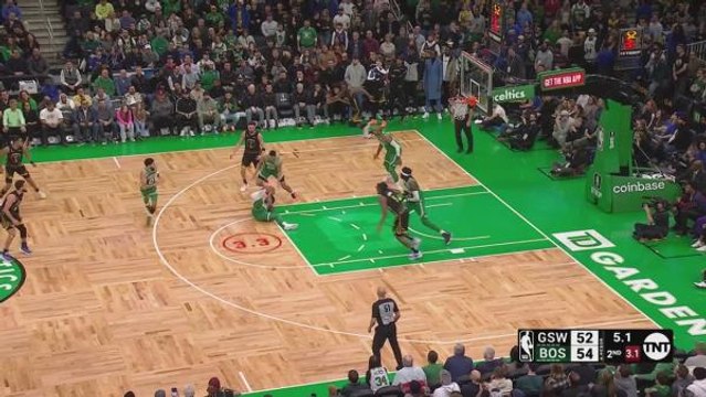 Celtics scramble to eighth straight win to add to Warriors' woes