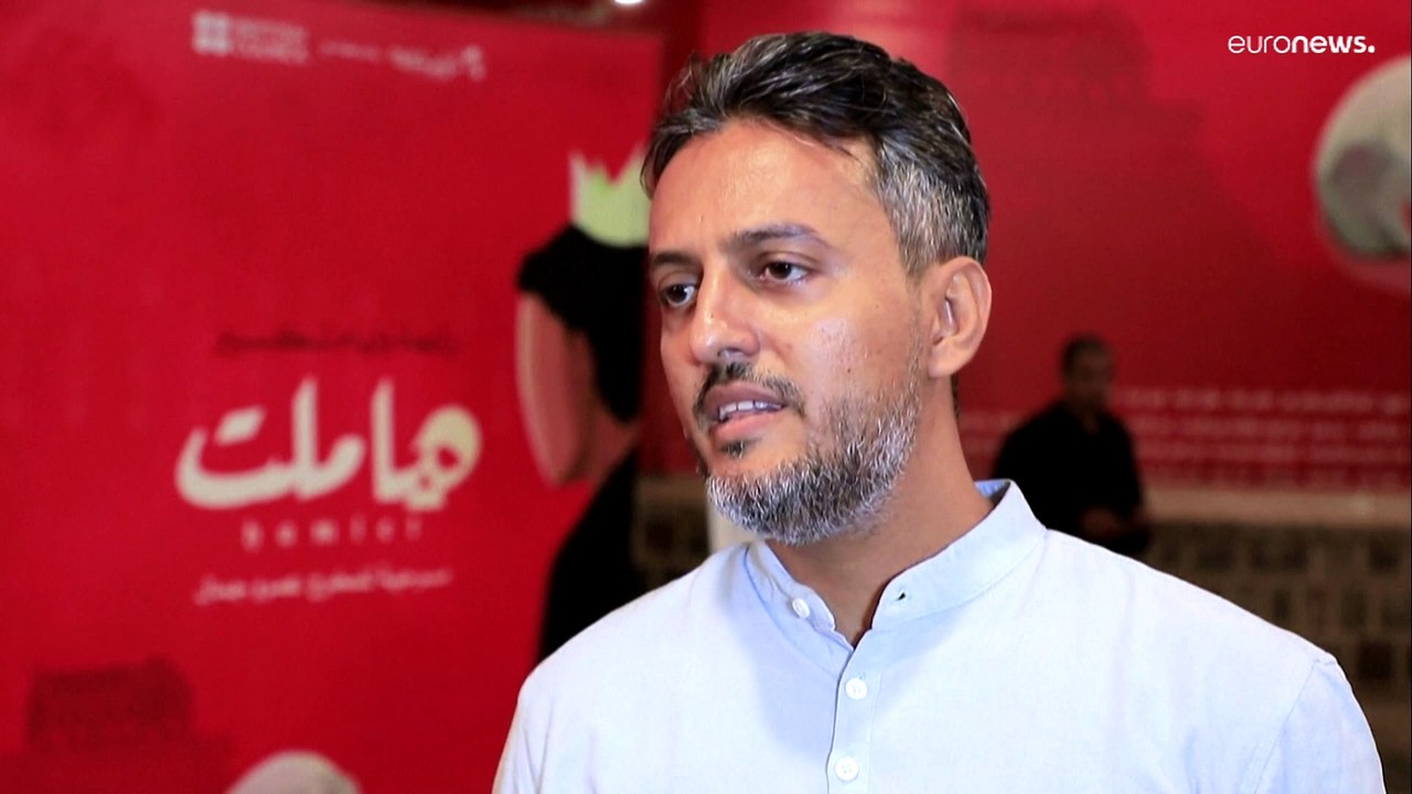 شاهد: "هاملت" الشكسبيرية في عدن تحيي الآمال بعودة المسرح إلى اليمن