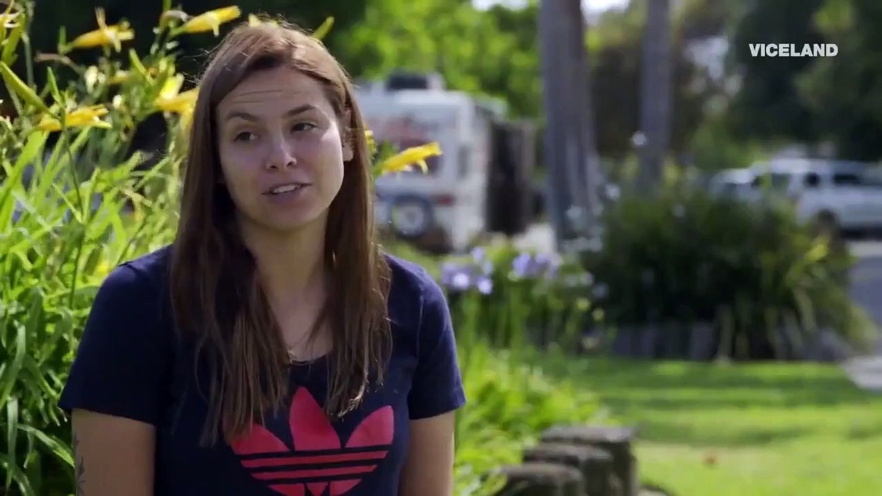 King Of The Road (US) - Se2 - Ep08 - Handrails, Homies! HD Watch