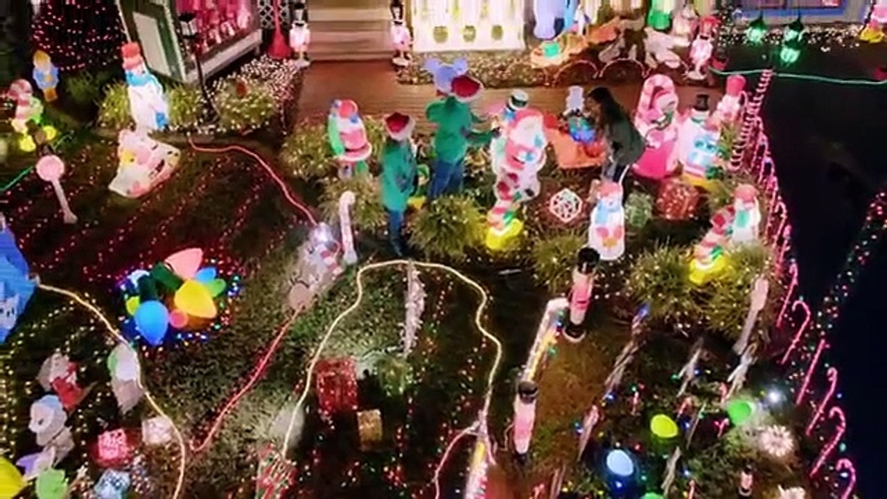 The Great Christmas Light Fight - Se7 - Ep06 HD Watch