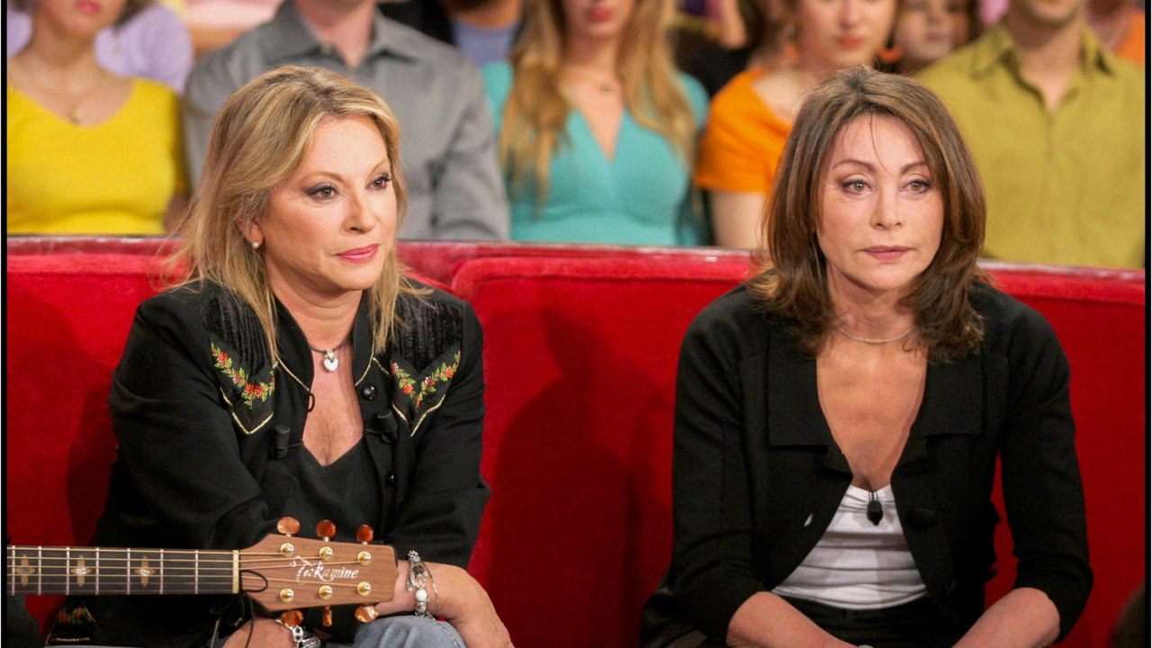 GALA VIDEO – Véronique Sanson : sa sœur Violaine ouvre les portes de son “incroyable” loft !