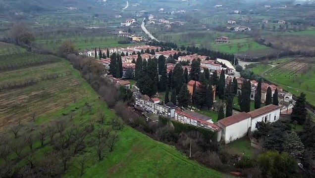 Sant'Agata de' Goti, crollo al cimitero: le immagini dall'alto