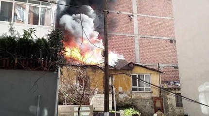 Kağıthane'de korkutan yangın: Hatalı parktan itfaiye gecikince alevler diğer binalara sıçradı