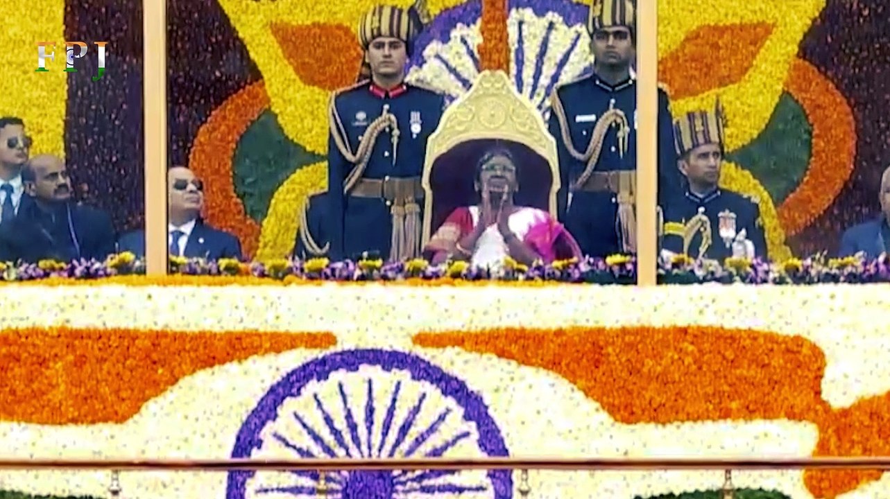 Indian Army, Navy & Air Force Display Courage On 74th Republic Day