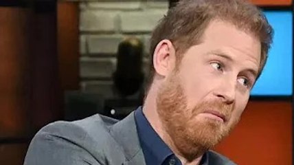 Les fans royaux sont restés déconcertés après que le prince Harry ait fait irruption dans une chanso