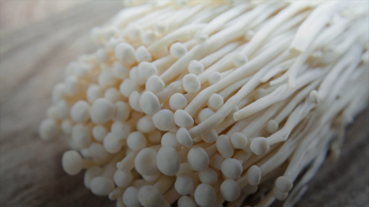 Enoki Mushrooms Recalled Nationwide Due to Listeria Contamination