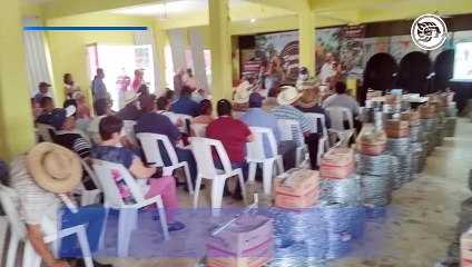 Aprovecharon productores beneficios de tianguis ganadero