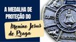 A medalha de proteção do Menino Jesus de Praga