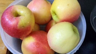 APPLE WINE  //  Make Apple Wine At Home