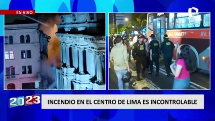 Se registra incendio de código 4 en inmueble cerca a la Plaza San Martín