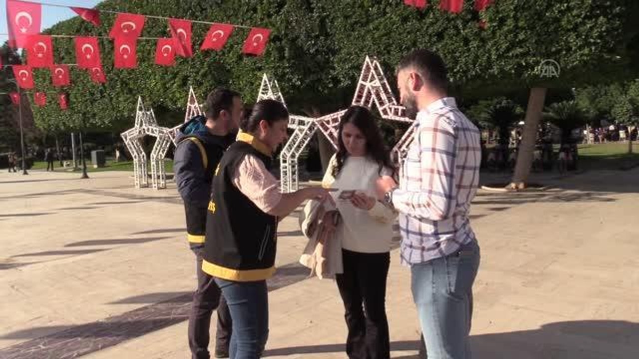 Polis KADES hakkında bilgilendirme yapıyor