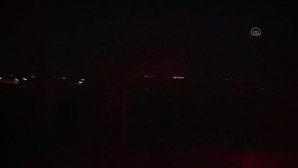 Yangında mahsur kalan felçli kadın öldü, eşi ve oğlu yaralandı