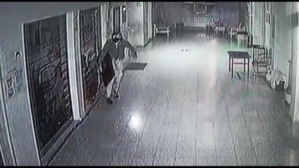 Okulun televizyonlarını çalan 2 şüpheli tutuklandı