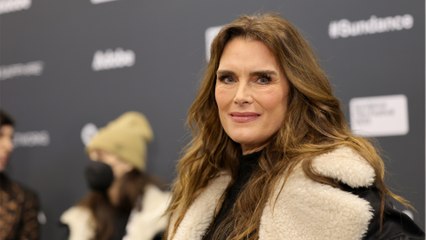 VOICI : Brooke Shields : l'actrice révèle avoir été violée au début de sa carrière