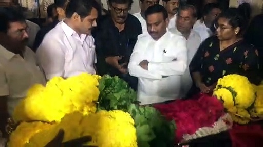 கோவை ராமகிருஷ்ணன் மனைவி மறைவு; ஆ.ராசா, செந்தில் பாலாஜி நேரில் அஞ்சலி