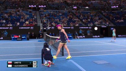 Linette verra les 8e pour la 1re fois : Les temps forts du succès de la future adversaire de Garcia