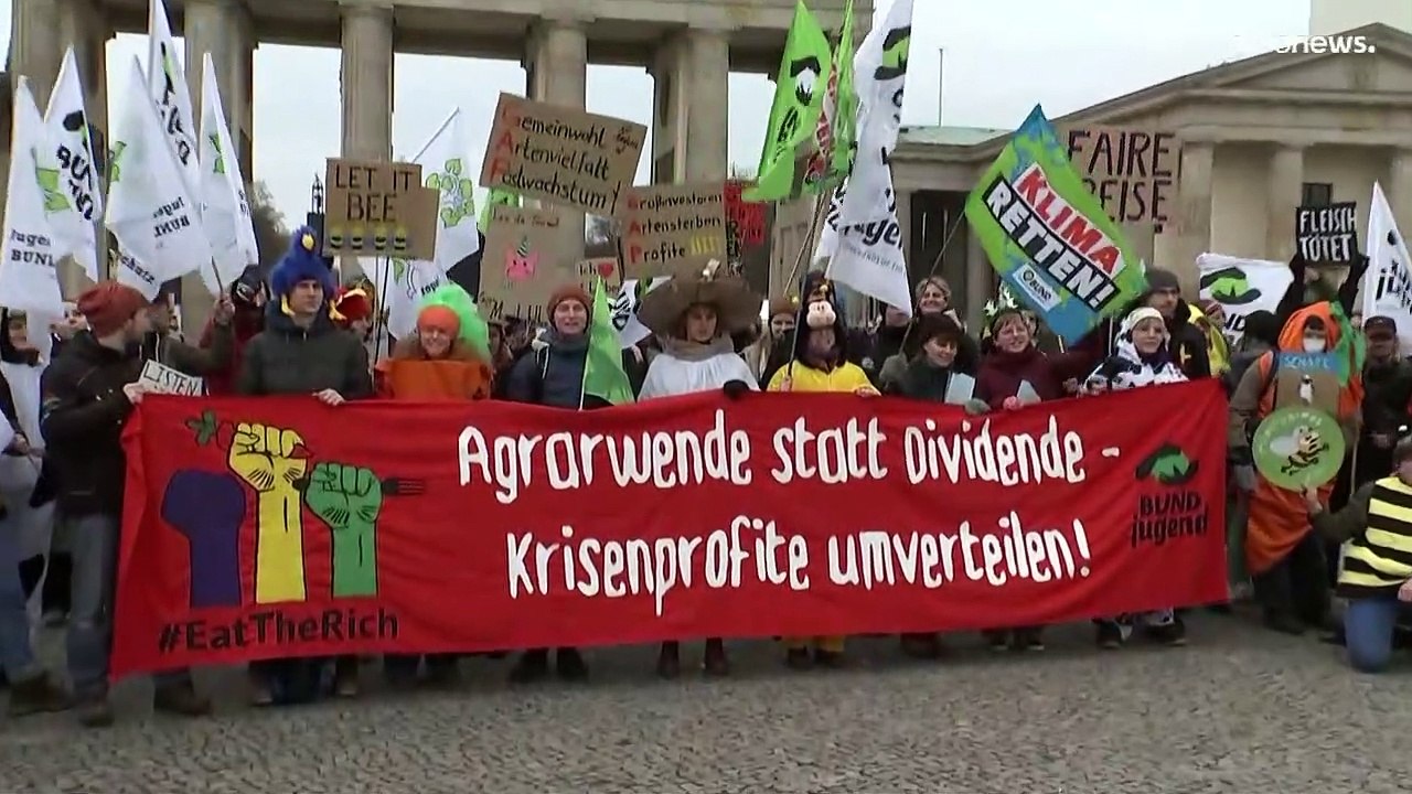 'Wir haben es satt': Demo mit 55 Traktoren für Wandel in der Landwirtschaft