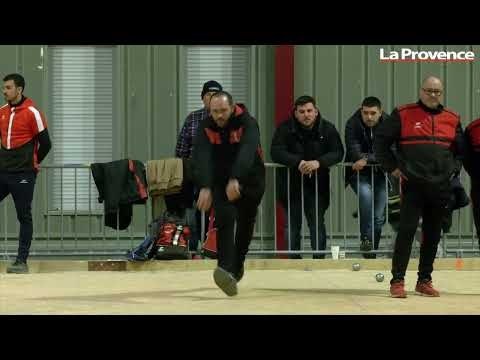 La semaine bouliste à Martigues : plutôt pétanque ou plutôt jeu provençal ?