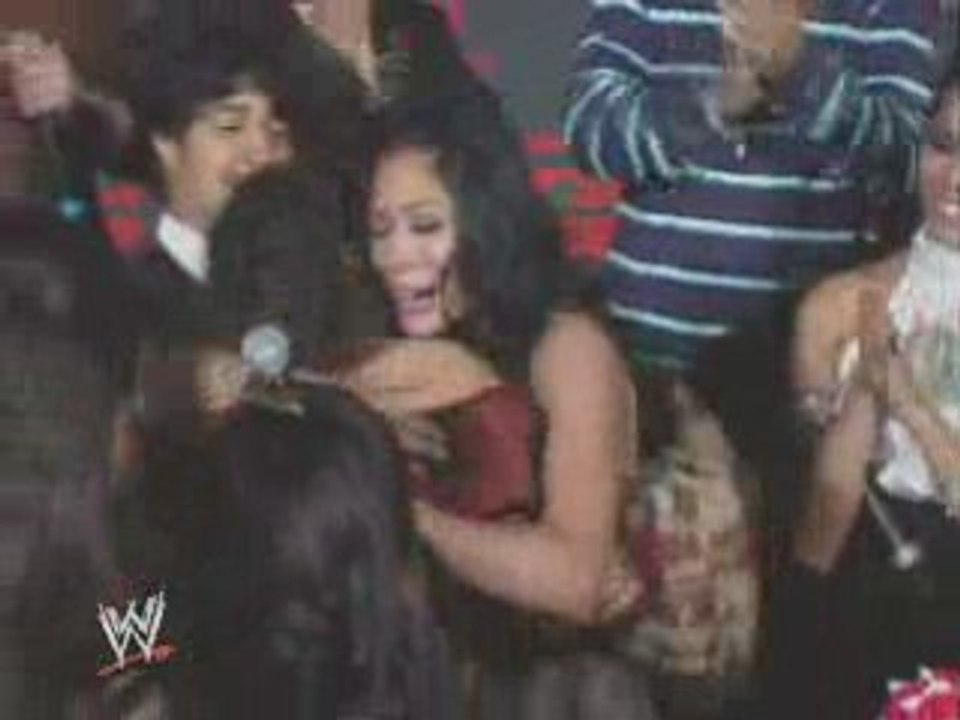 WWE and mun2's Ultimate Quinceanera Contest