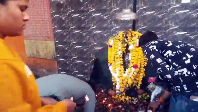 शनि अमावस्या : अति प्राचीन हैं इस शहर के शनि मंदिर, दर्शन करने लगी भक्तों की कतार, देखें वीडियो