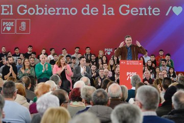 Sánchez, frente a "nostálgicos": "Se cumple la Constitución en toda España"