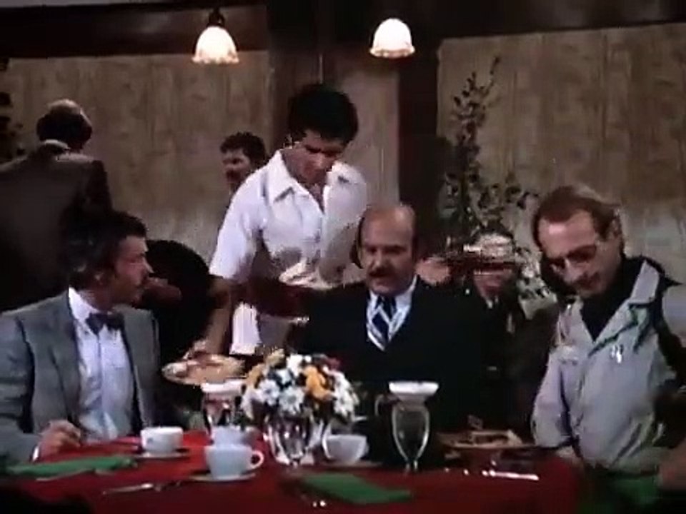 Hill Street Blues - Se3 - Ep05 - Officer of the Year HD Watch