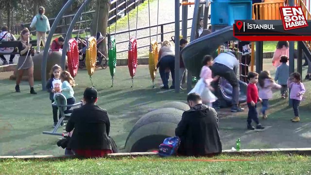 İstanbul'da güzel havayı fırsat bilenler park ve sahilleri doldurdu