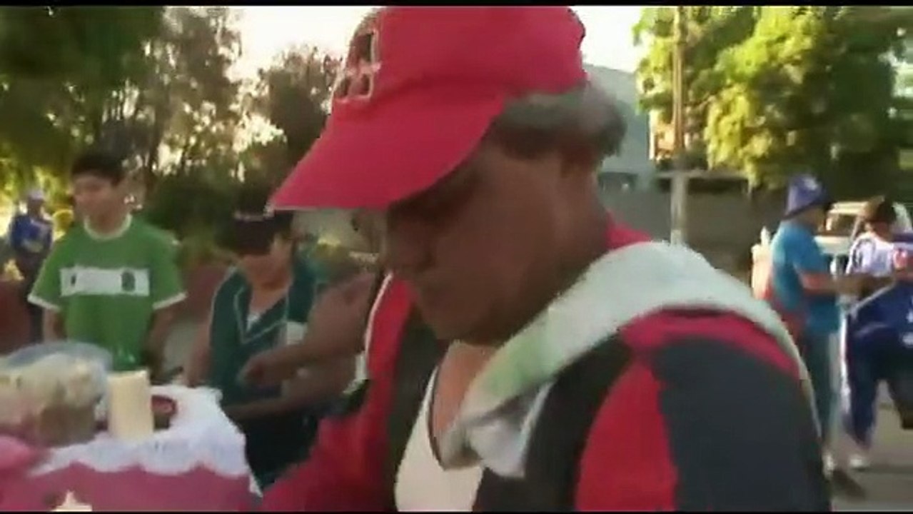 Bizarre Foods with Andrew Zimmern - Se2 - Ep06 HD Watch