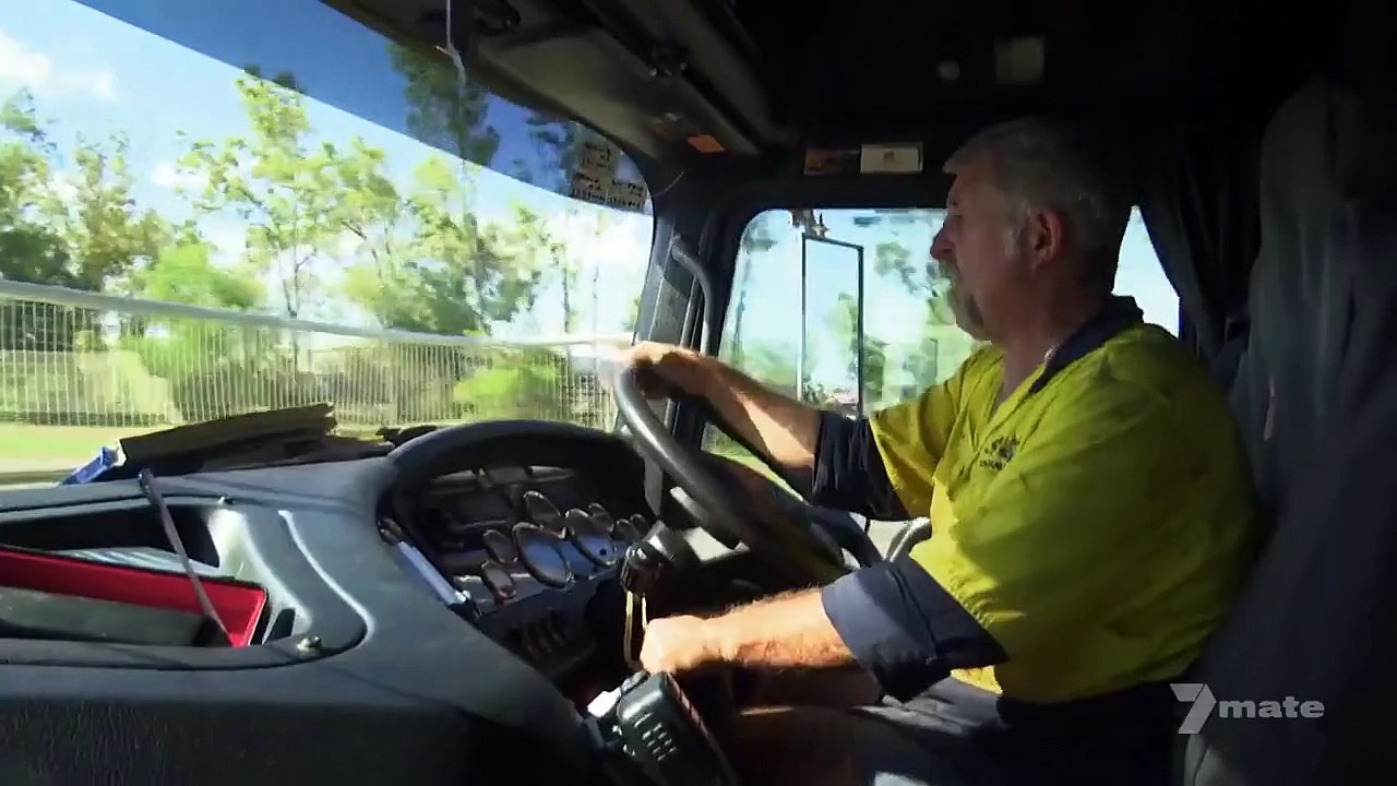 Outback Truckers - Se8 - Ep13 HD Watch