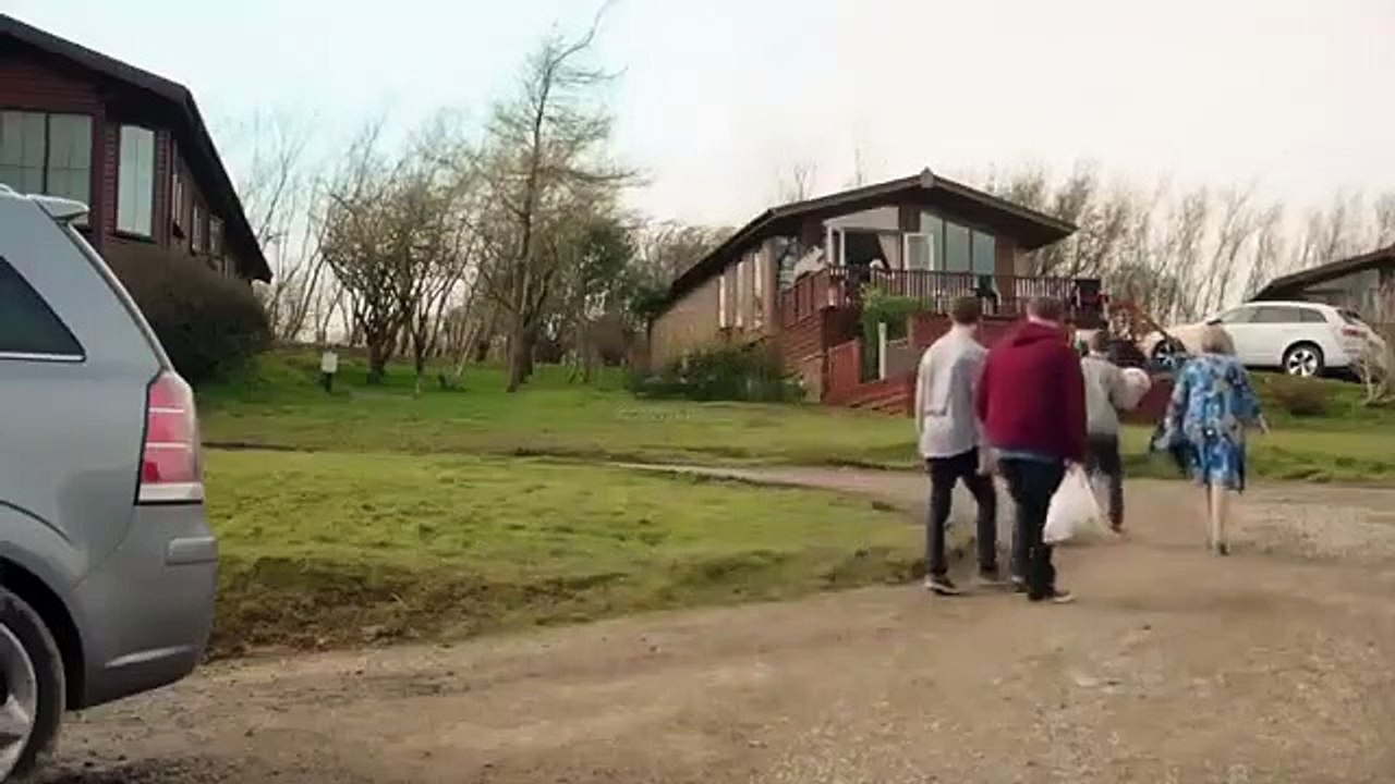 Home From Home - Se1 - Ep01 HD Watch