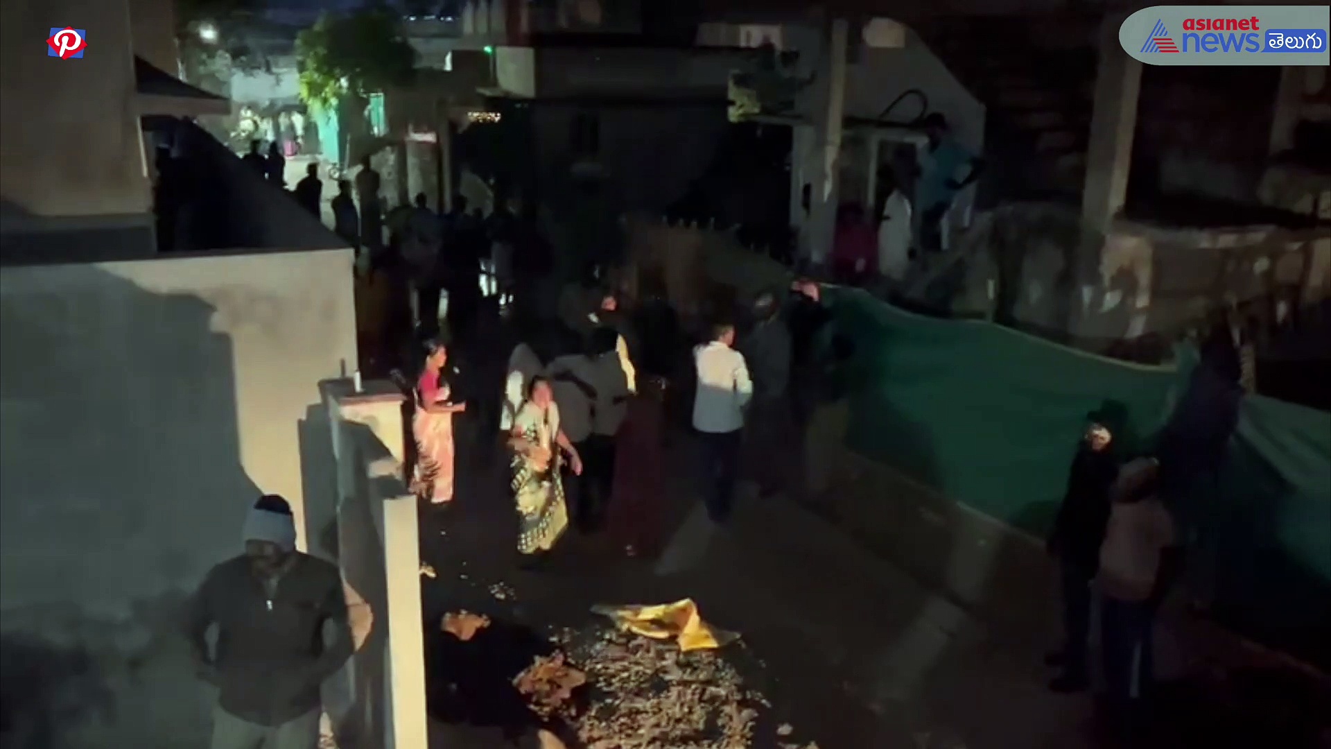 వైసిపి ప్రజాప్రతినిధుల ఇళ్లపై ప్రత్యర్థుల దాడి... మైలవరంలో అర్ధరాత్రి అలజడి