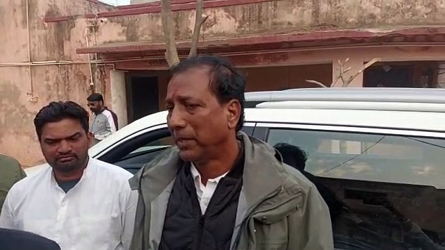 वीडियो : रिश्वत की आरोपी प्रधान के पक्ष में उतरे मंत्री गुढ़ा