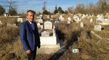 AKP'li belediye alacaklı işçisine mezarlıkları gösterdi
