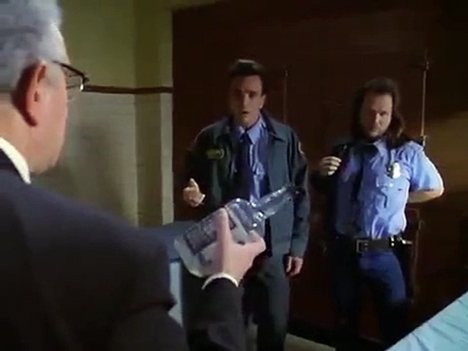 Tales From The Crypt - Se6 - Ep12 - Doctor of Horror HD Watch