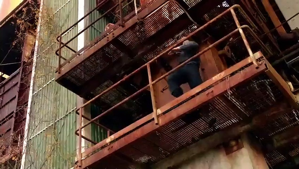 Revolution - Se1 - Ep16 - The Love Boat HD Watch