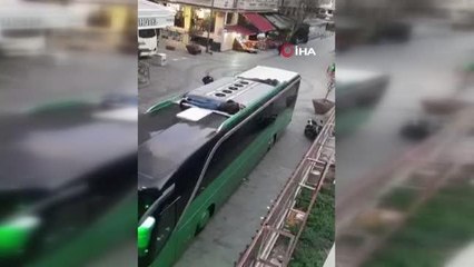 İstanbul'da Yunan otobüsünün üstünde gizlenen Faslı şahıslar yakalandı