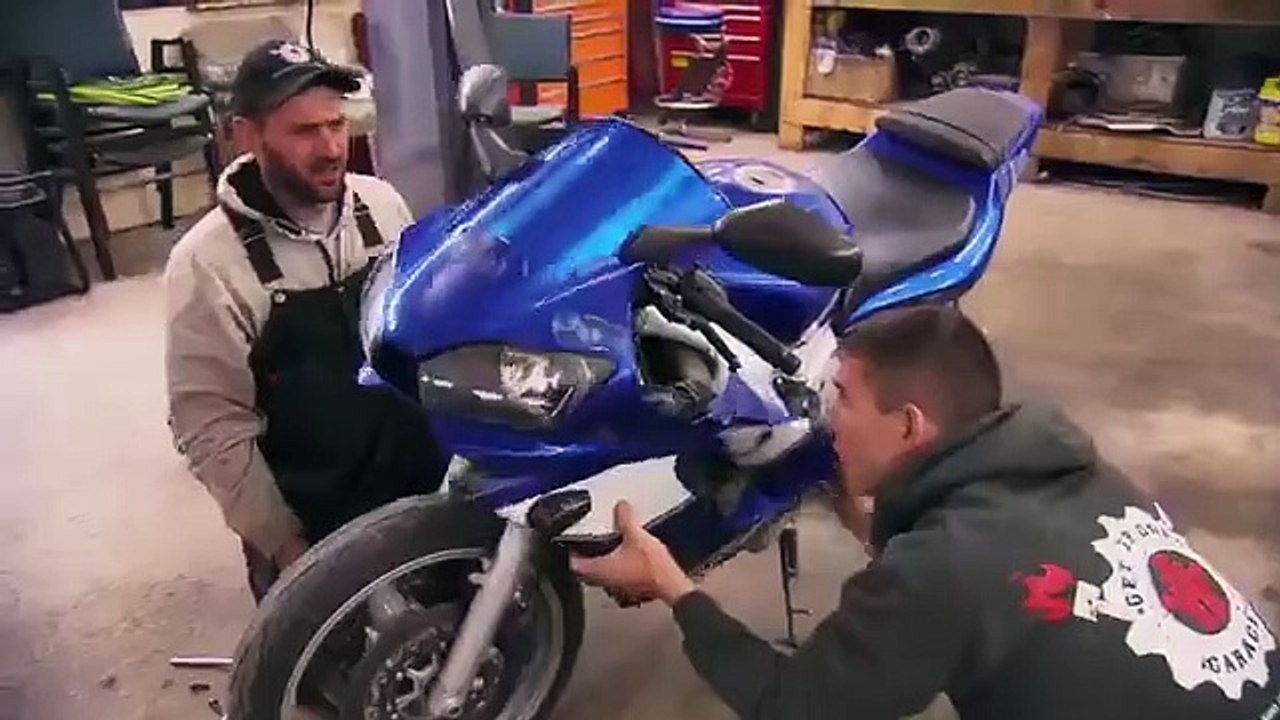 Last Stop Garage - Se2 - Ep08 - How to Build a Labrador Dirt Bike HD Watch