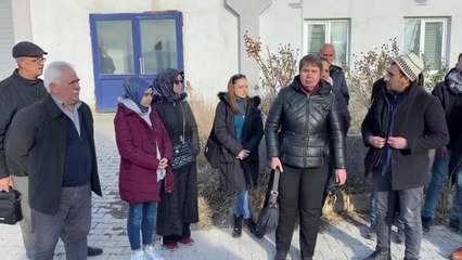 Maaşları ve Tazminatları Ödenmeden İşine Son Verilen Seramik İşçileri: "Kaç Aydan Beri Alacağımız Var, 'Ödeyeceğiz' Diyerek Bizi Atlatıyorlar"