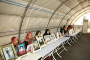 Diyarbakır anneleri çocuklarına kavuşma ümidiyle eylemini sürdürüyor