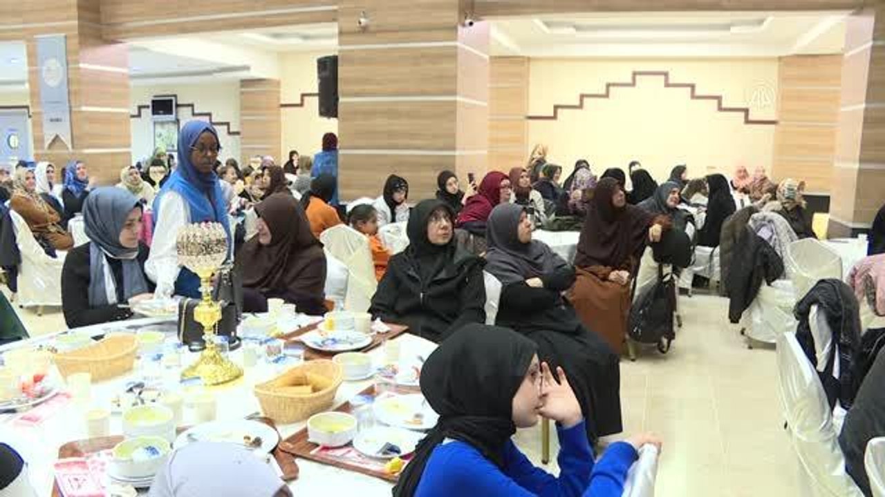 Asma Köprü Uluslararası Öğrenci Derneğinin "Ümmete barış Kudüs'e özgürlük" etkinliği