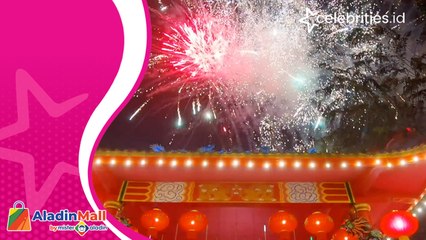 Pesta Kembang Api Sambut Imlek di Vihara Pak Ti Hut Co, Meriah!