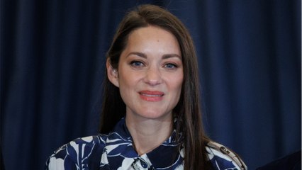 VOICI : "La même tête" : Vincent Cassel copieusement moqué par Marion Cotillard