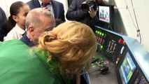 Cumhurbaşkanı Erdoğan'dan yeni metroda test sürüşü! Çiller'den 'TOGG mu, metro mu kolay?' sorusu