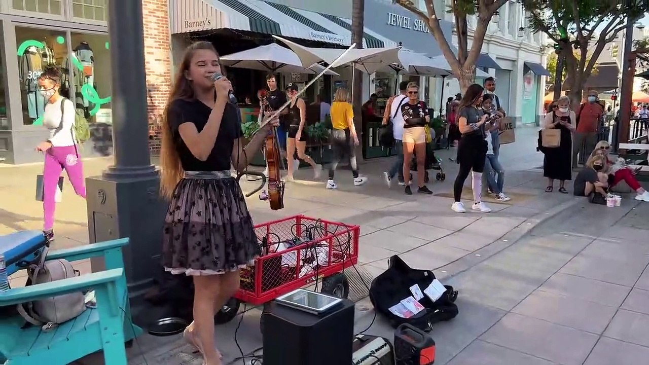 1-year-old baby JOINS 'Dance Monkey' - STREET PERFORMANCE - Karolina Protsenko & Daniele Vitale SAX